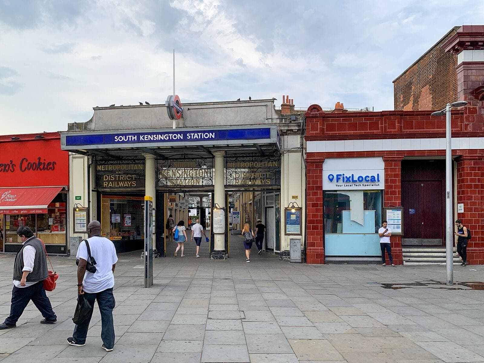 South Kensington Station 2026: Lines, Zone, Lift and Closures